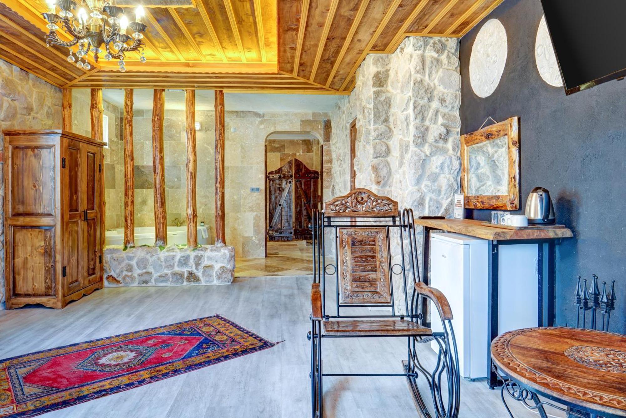 Hotel Moonlight Of Cappadocia Uchisar Exterior foto