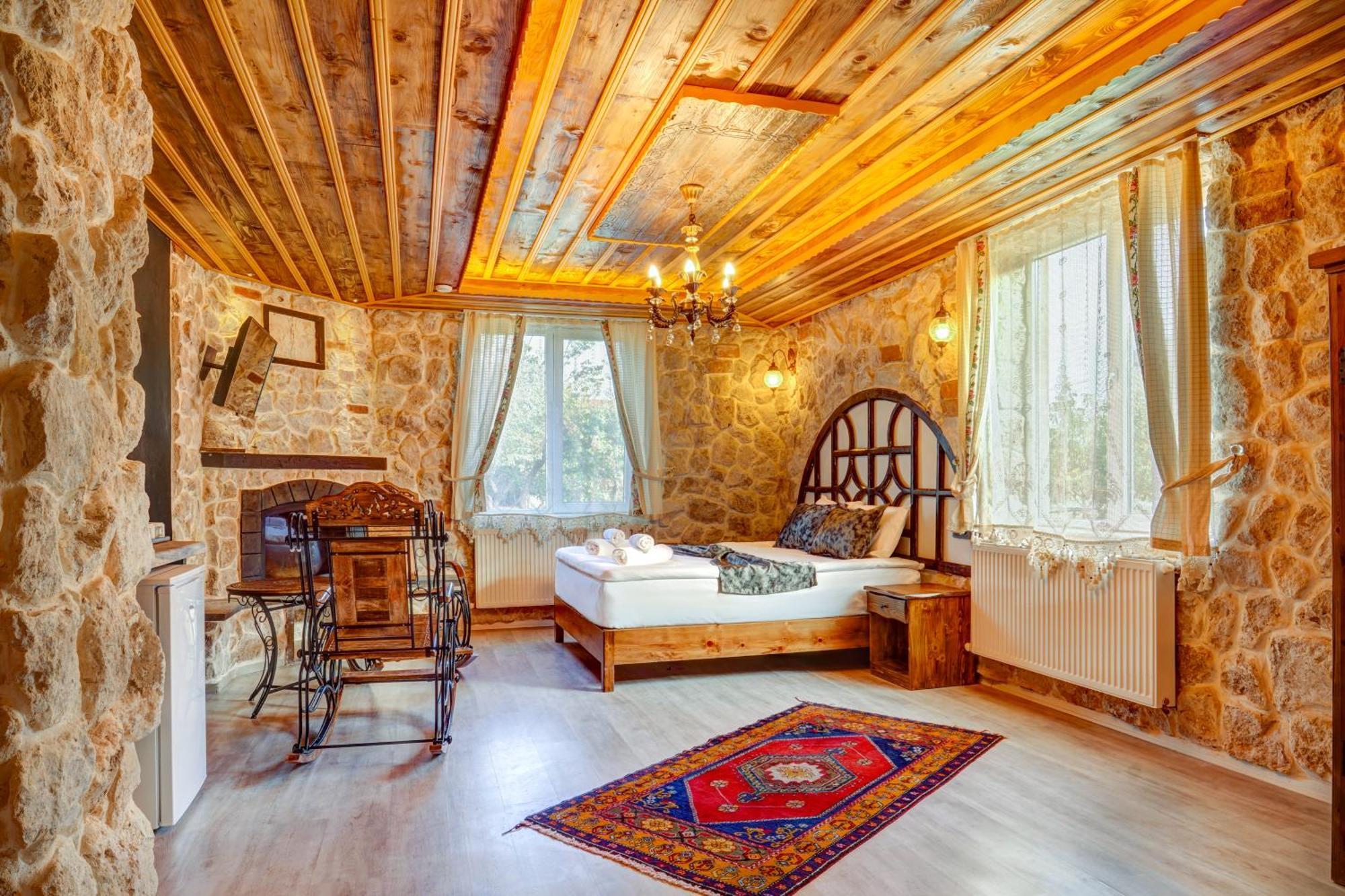 Hotel Moonlight Of Cappadocia Uchisar Exterior foto